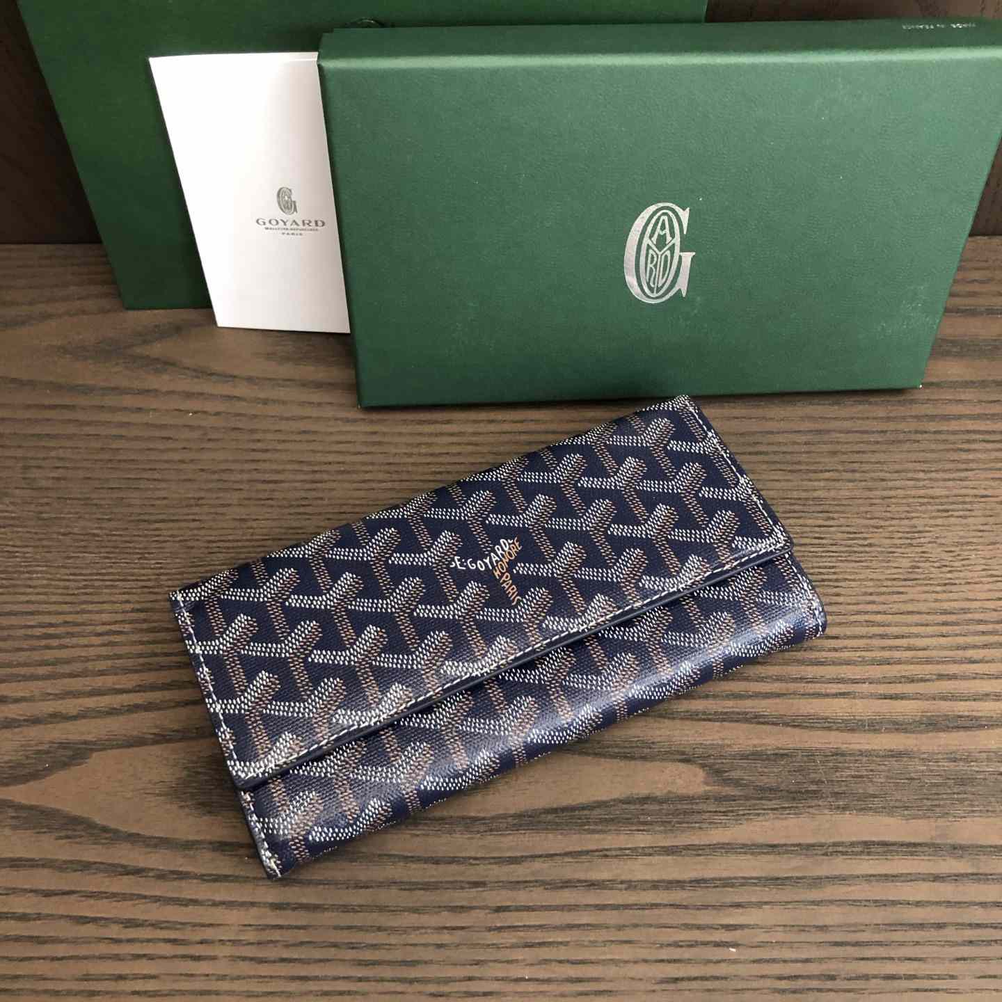 Goyard Portefeuille Wallet - FashionPlug
