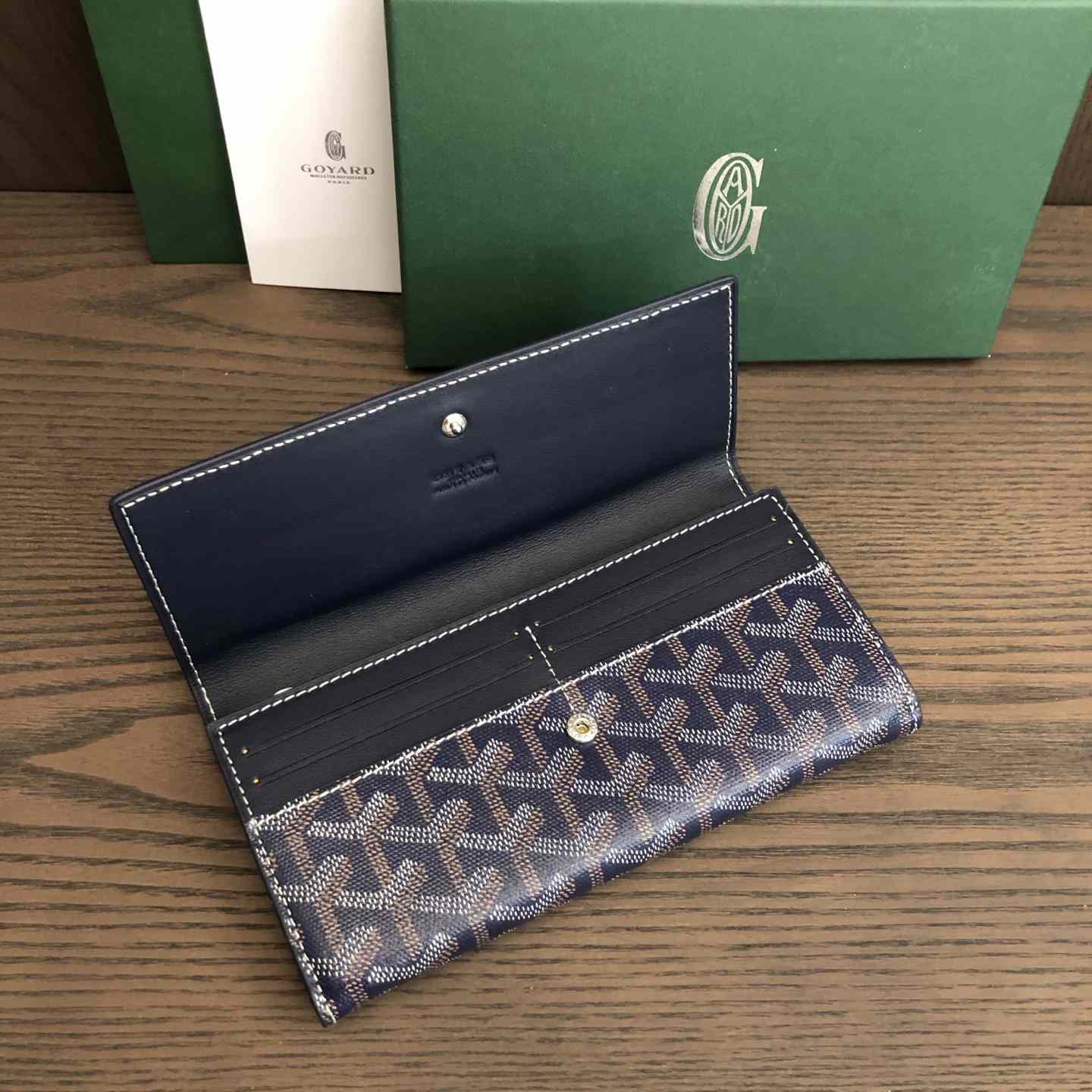 Goyard Portefeuille Wallet - FashionPlug