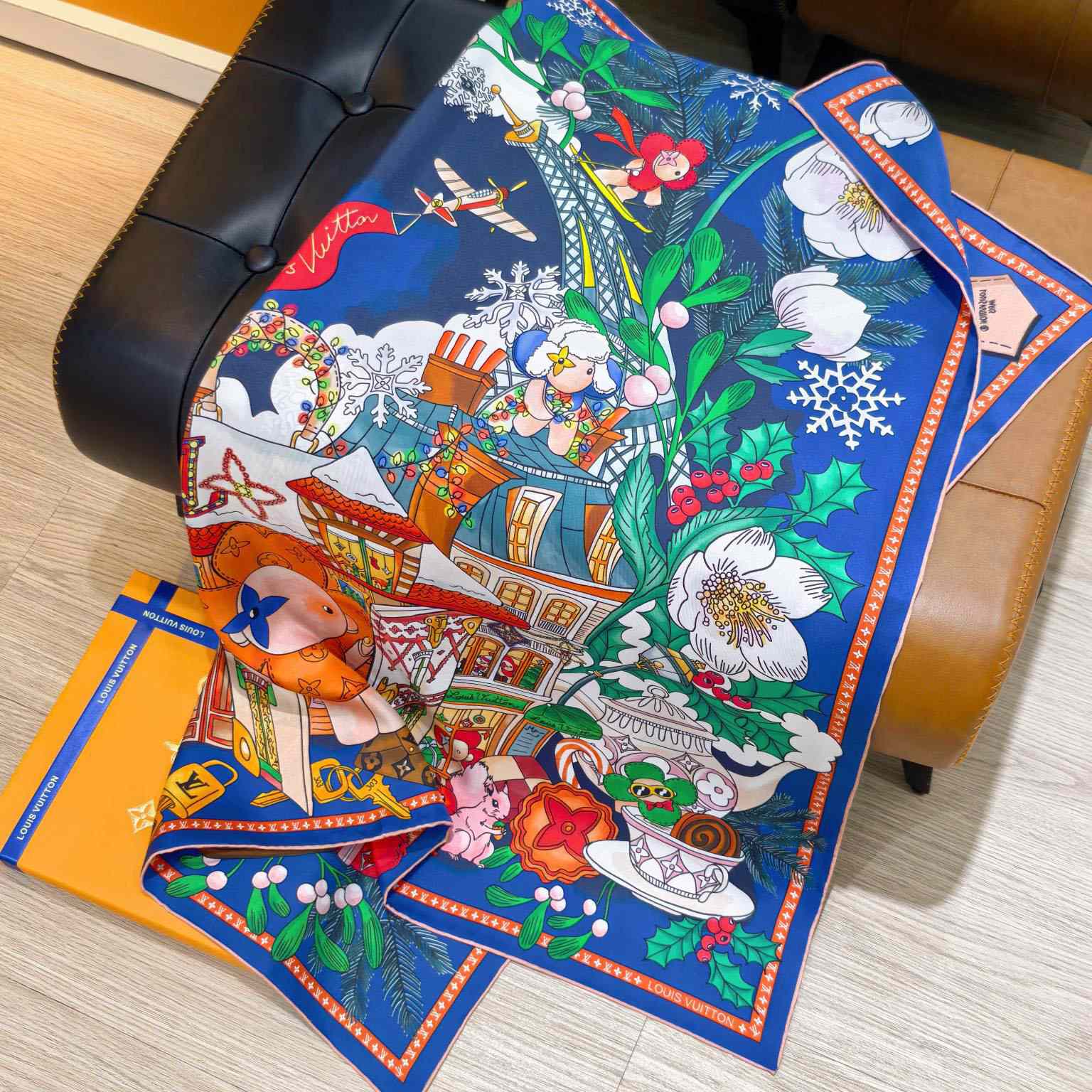 Louis Vuitton Vivienne Winter Celebration Square 90 M97188 - FashionPlug