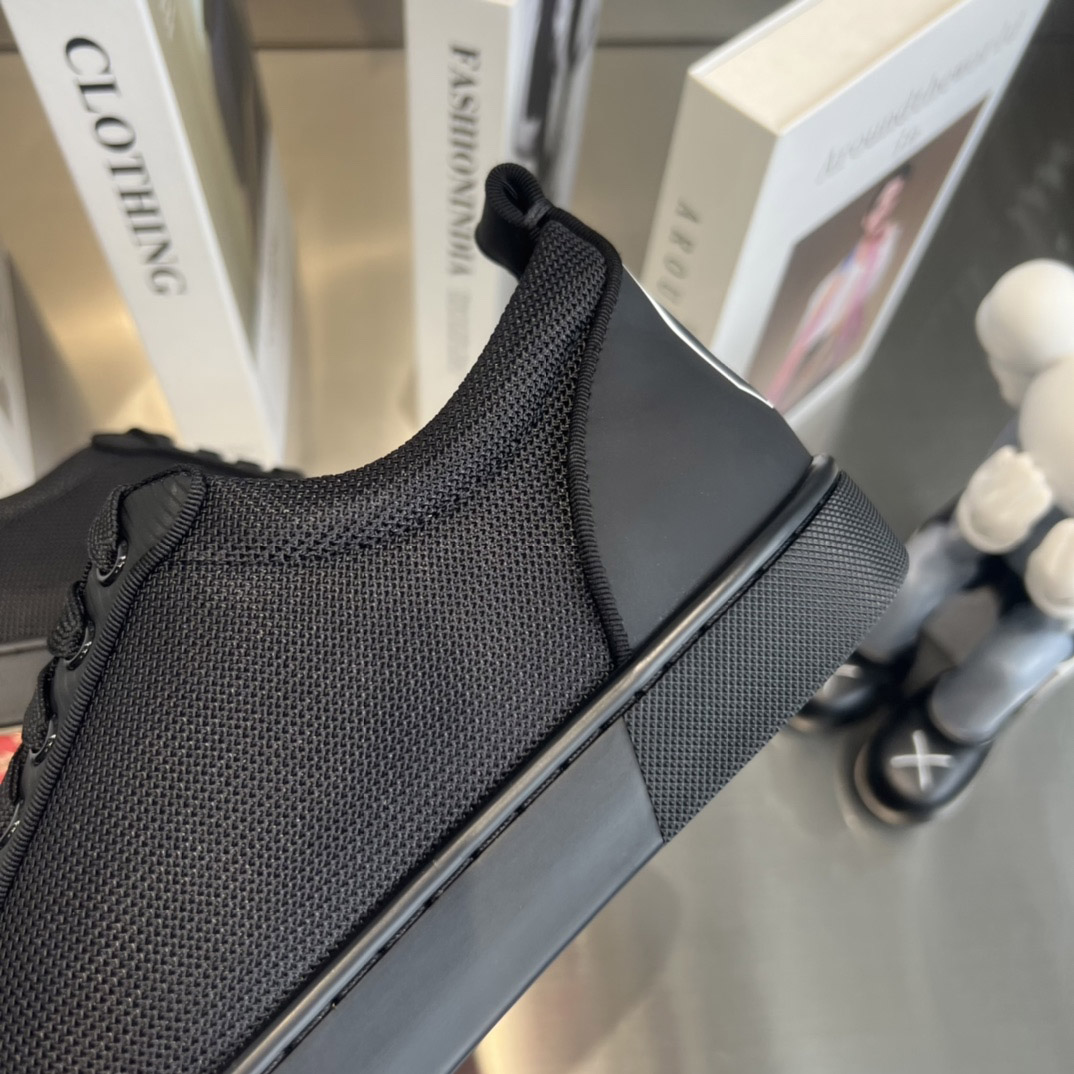 Christian Louboutin Louis Junior Leather Sneakers - FashionPlug