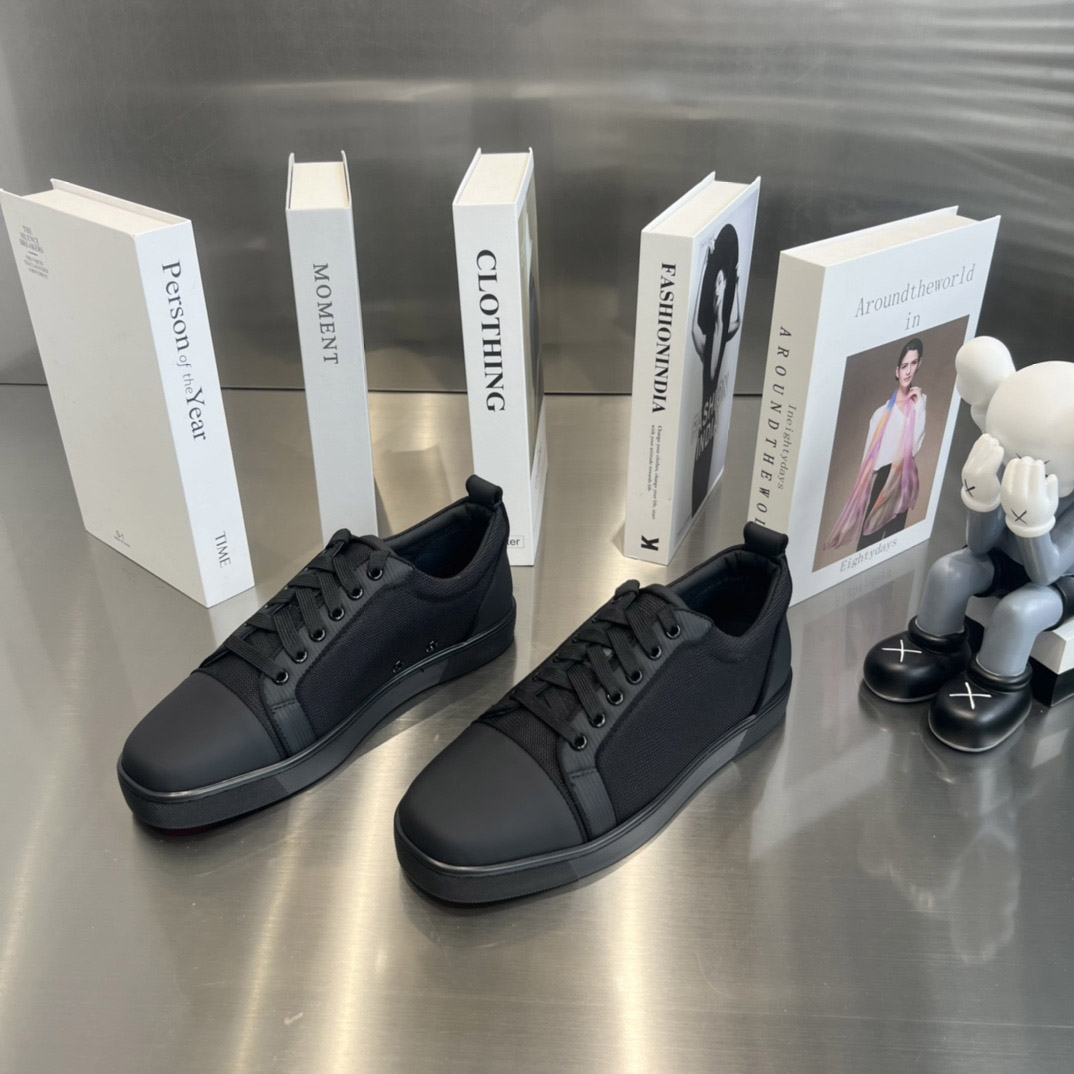 Christian Louboutin Louis Junior Leather Sneakers - FashionPlug