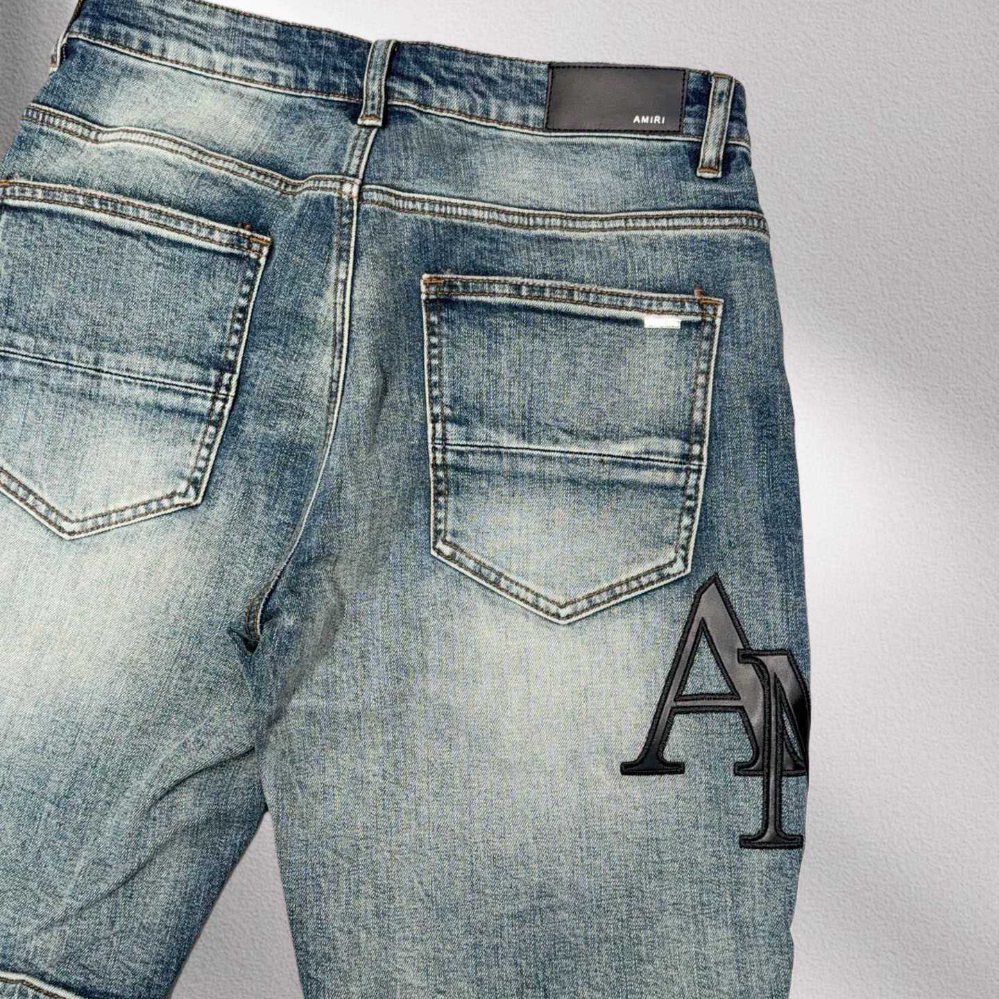 Amiri Shorts    20273 - FashionPlug