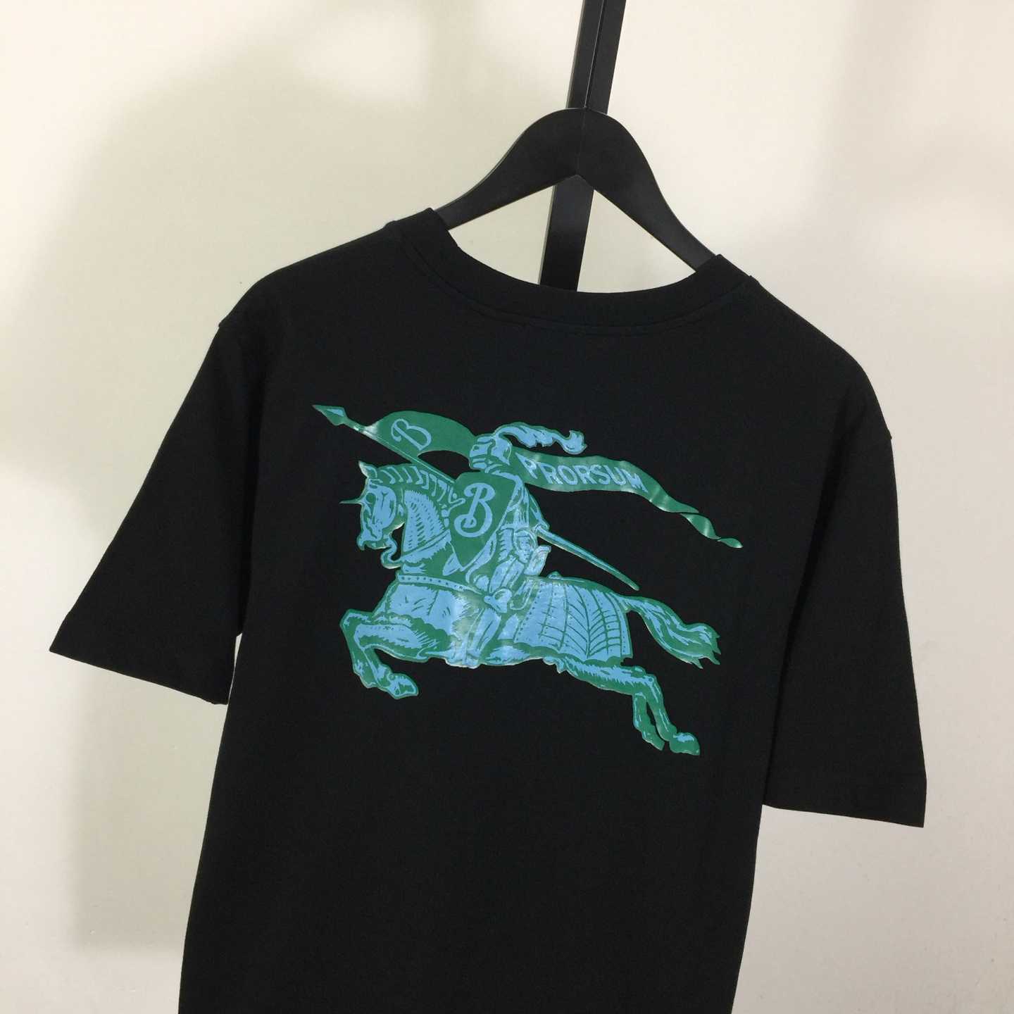 Burberry Heritage Logo Cotton T-shirt - FashionPlug