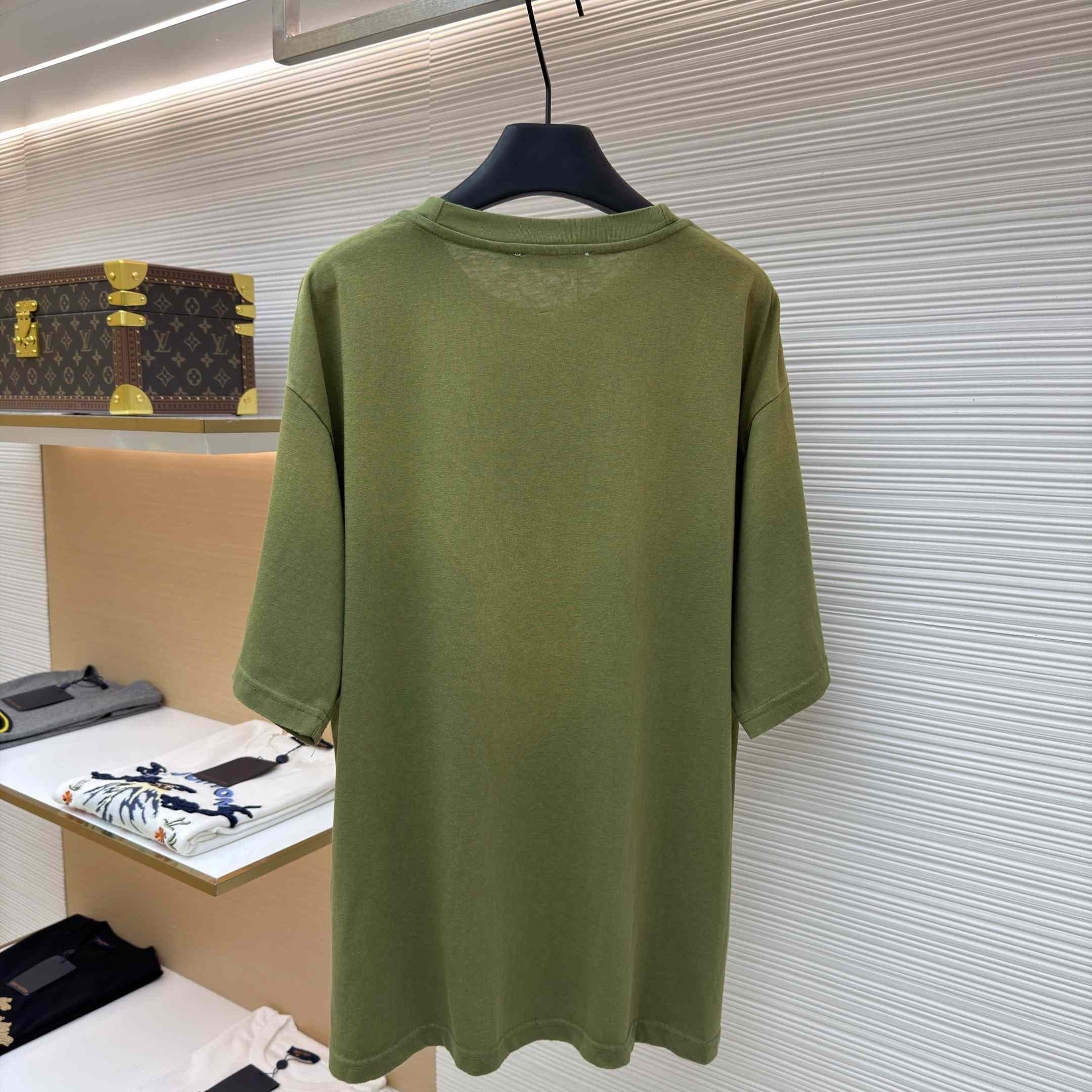 Acne Studios  Sprayed Logo T-shirt - FashionPlug