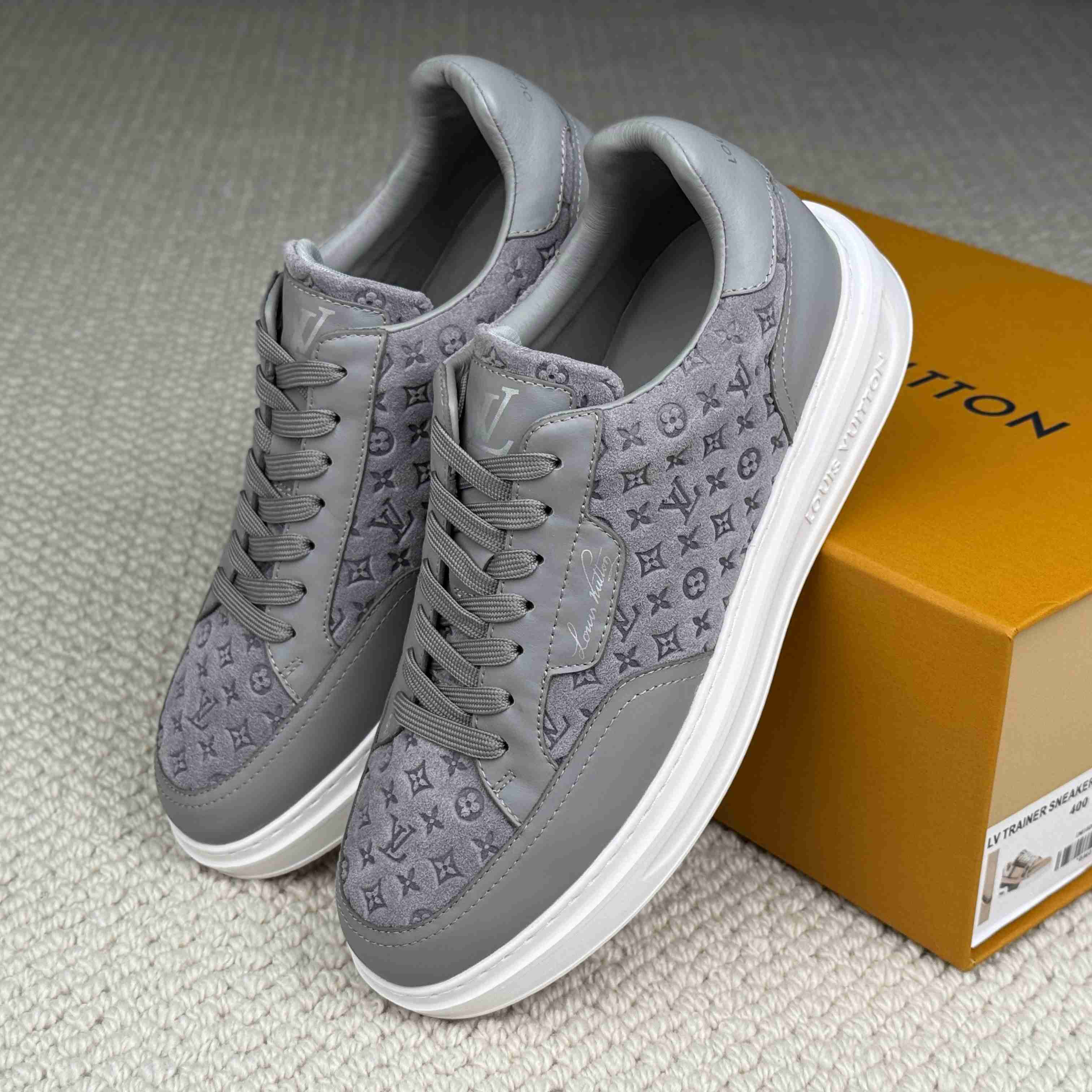 Louis Vuitton Beverly Hills Sneaker 1AKBS9 - FashionPlug