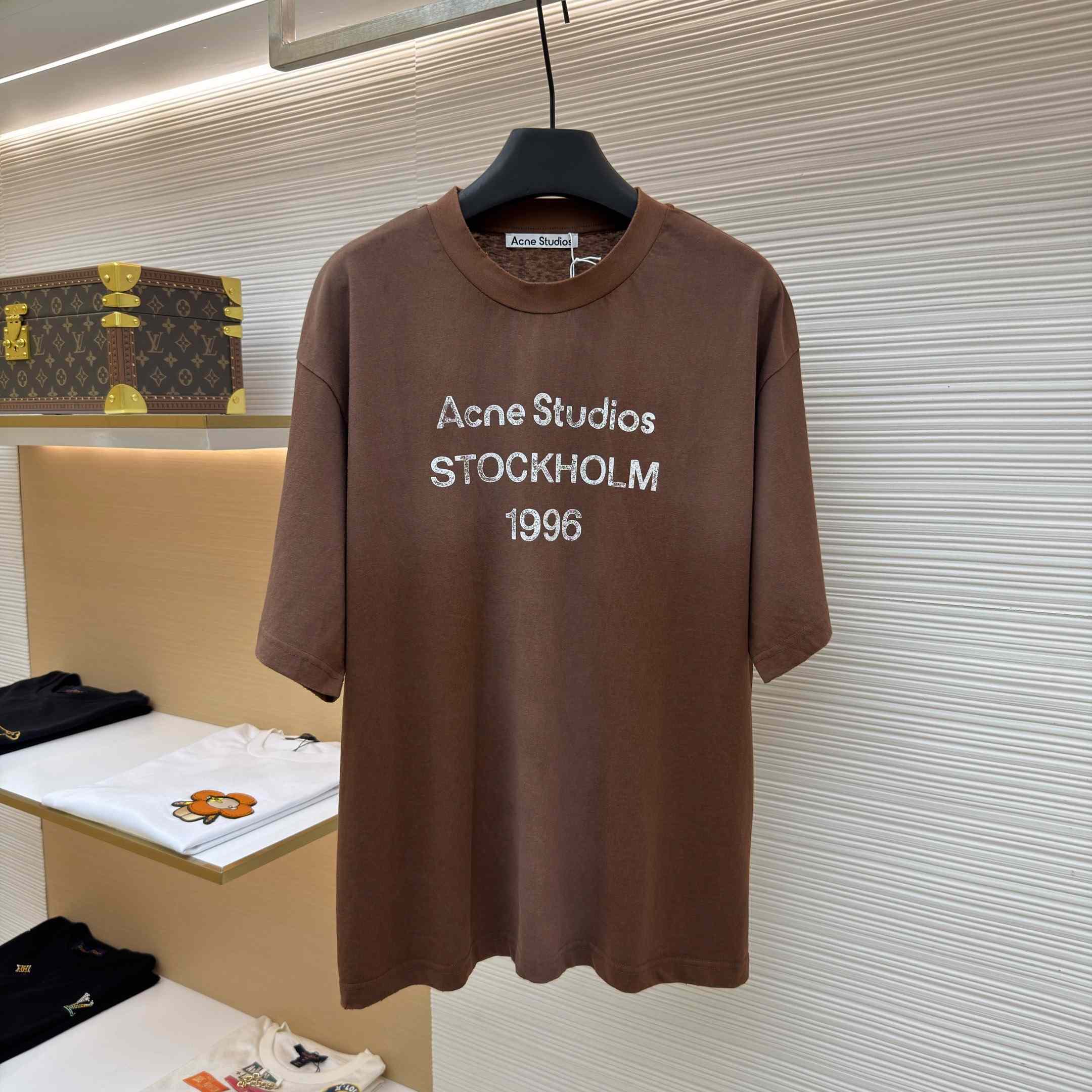 Acne Studios  Sprayed Logo T-shirt - FashionPlug
