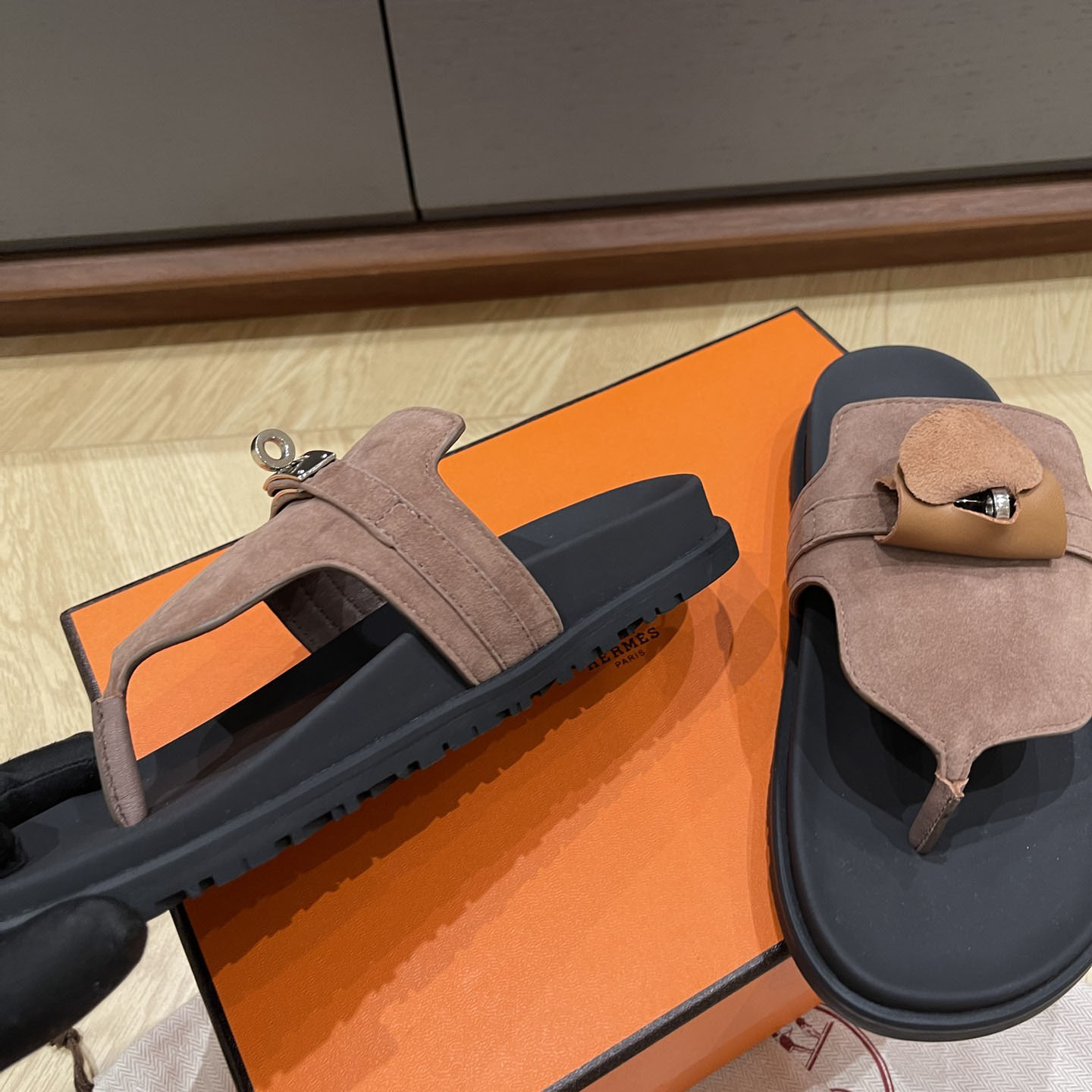 Hermes Empire Sandal - FashionPlug