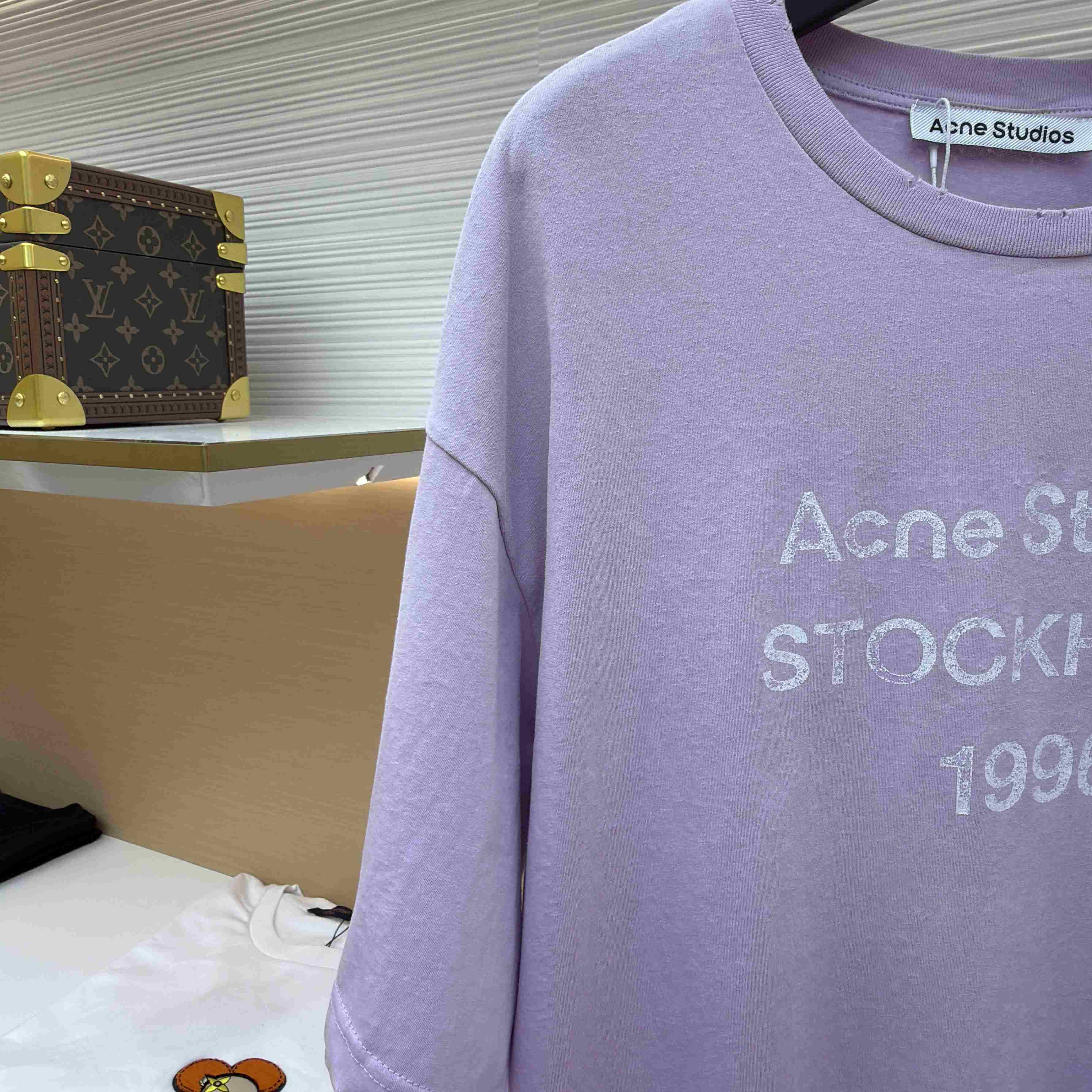 Acne Studios  Sprayed Logo T-shirt - FashionPlug