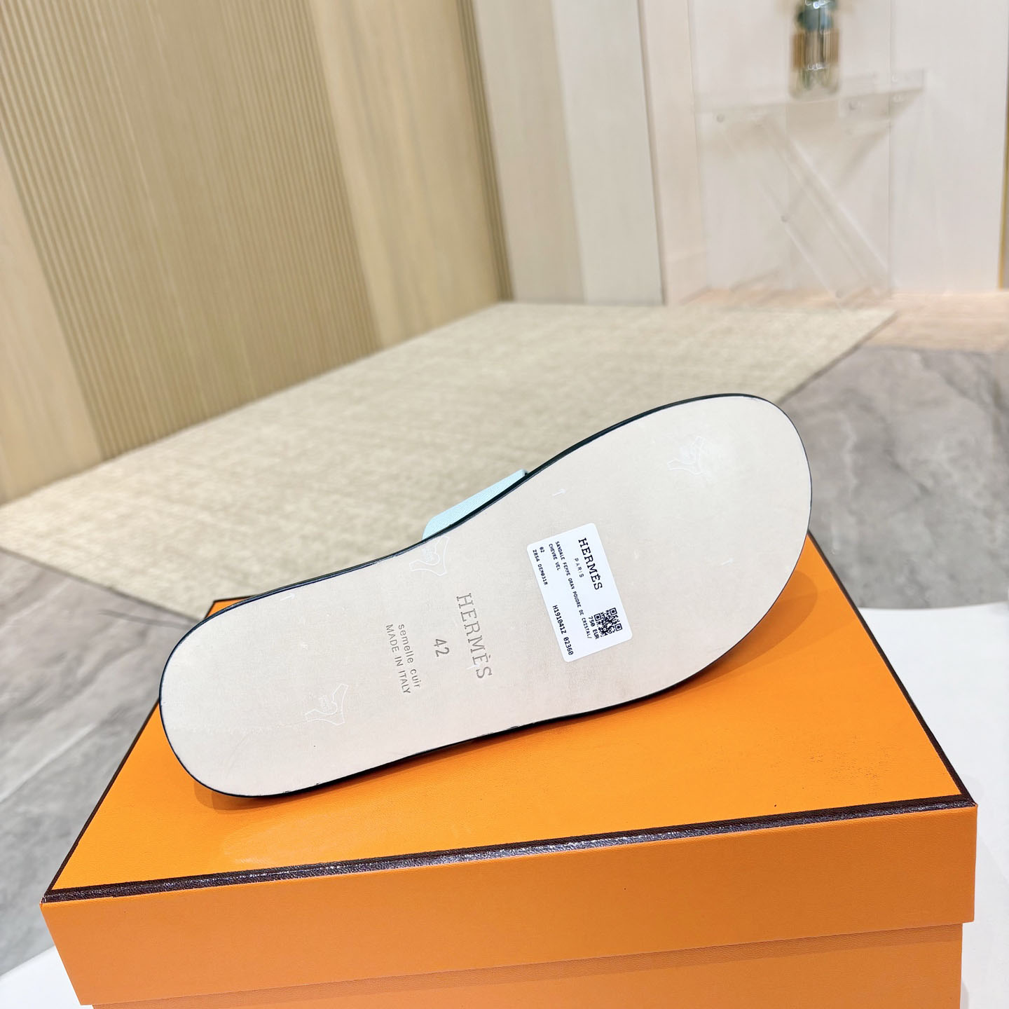 Hermes Izmir Sandal - FashionPlug