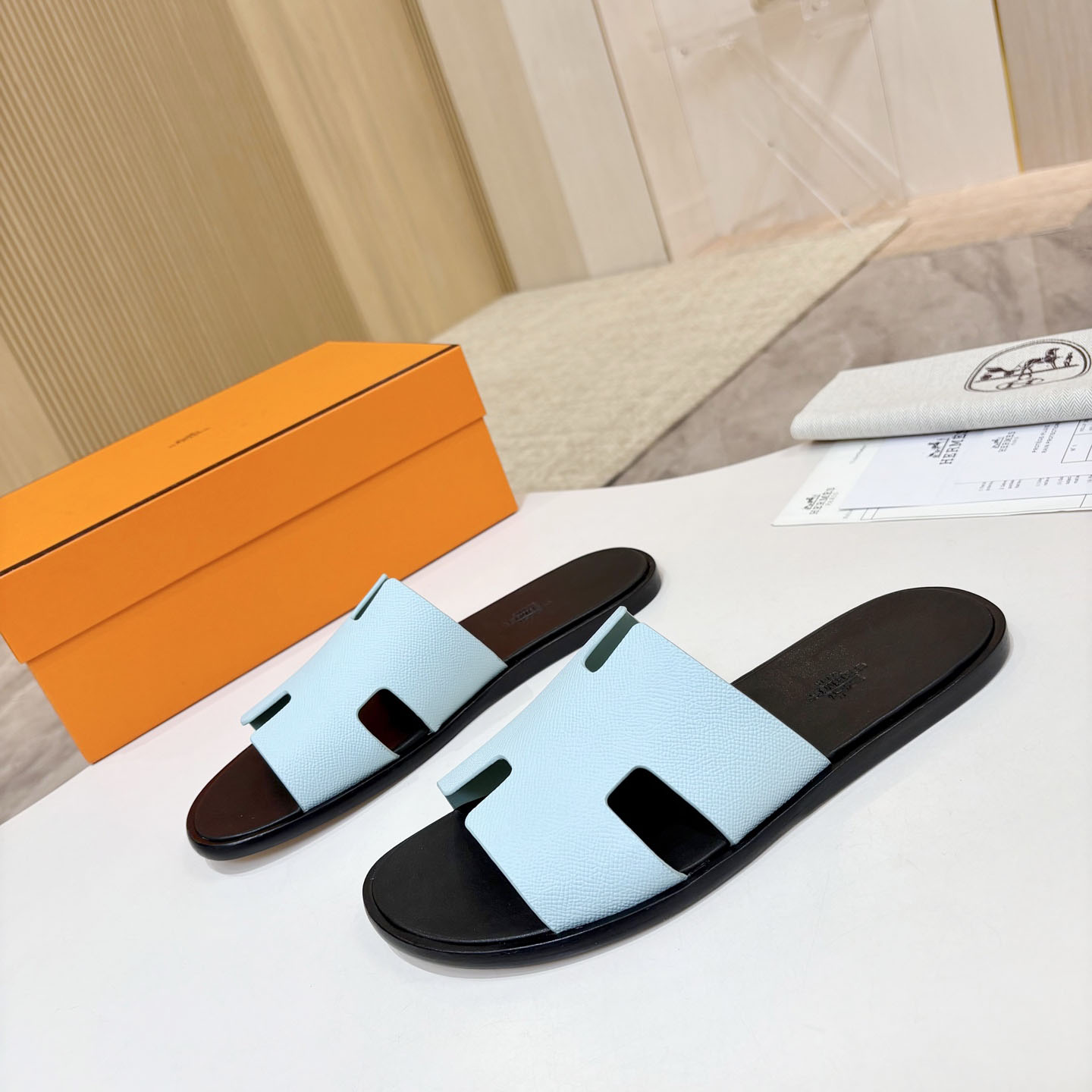 Hermes Izmir Sandal - FashionPlug
