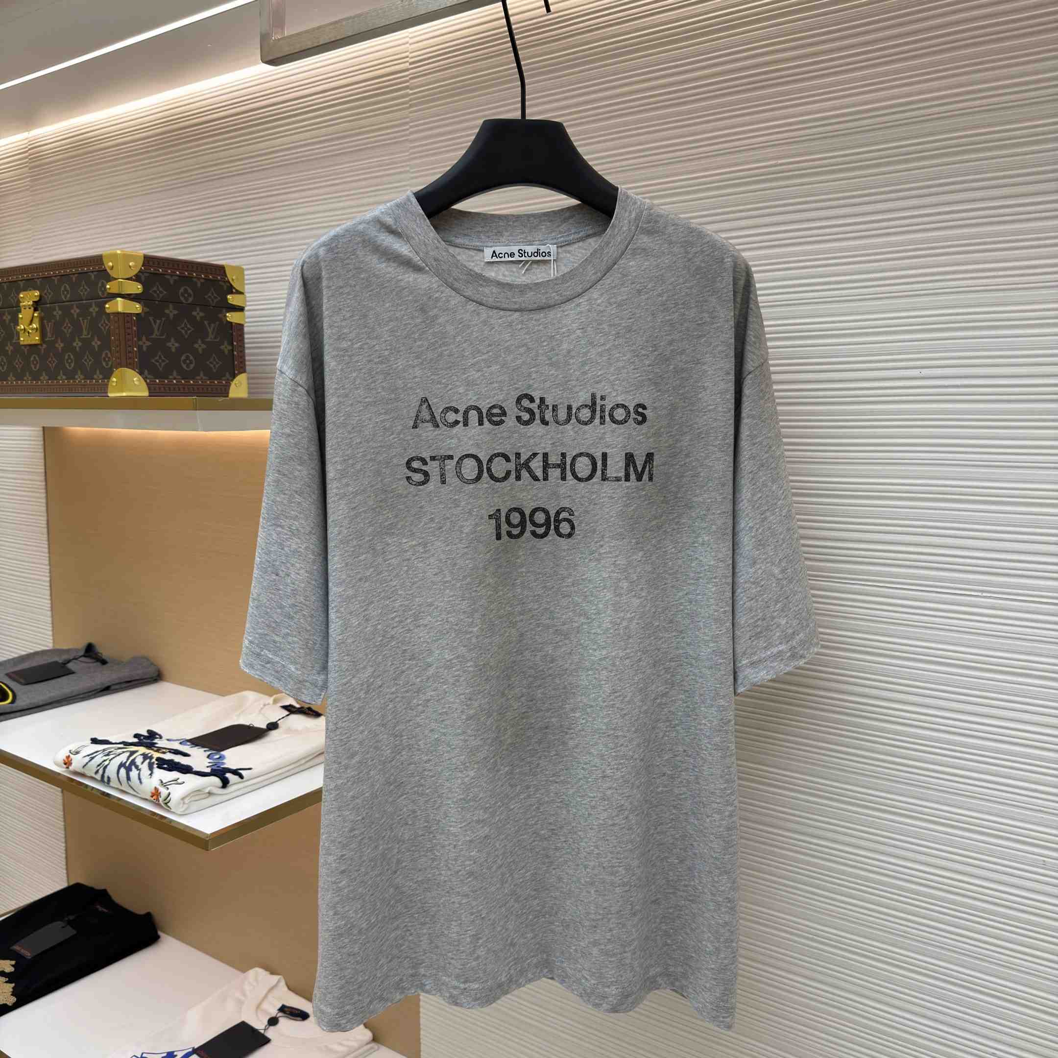 Acne Studios  Sprayed Logo T-shirt - FashionPlug