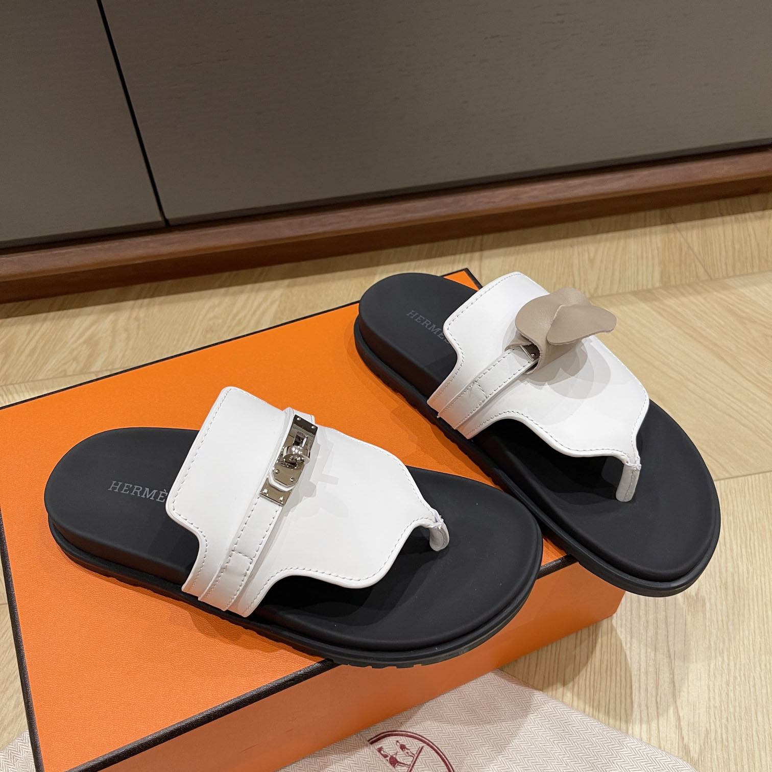 Hermes Empire Sandal - FashionPlug