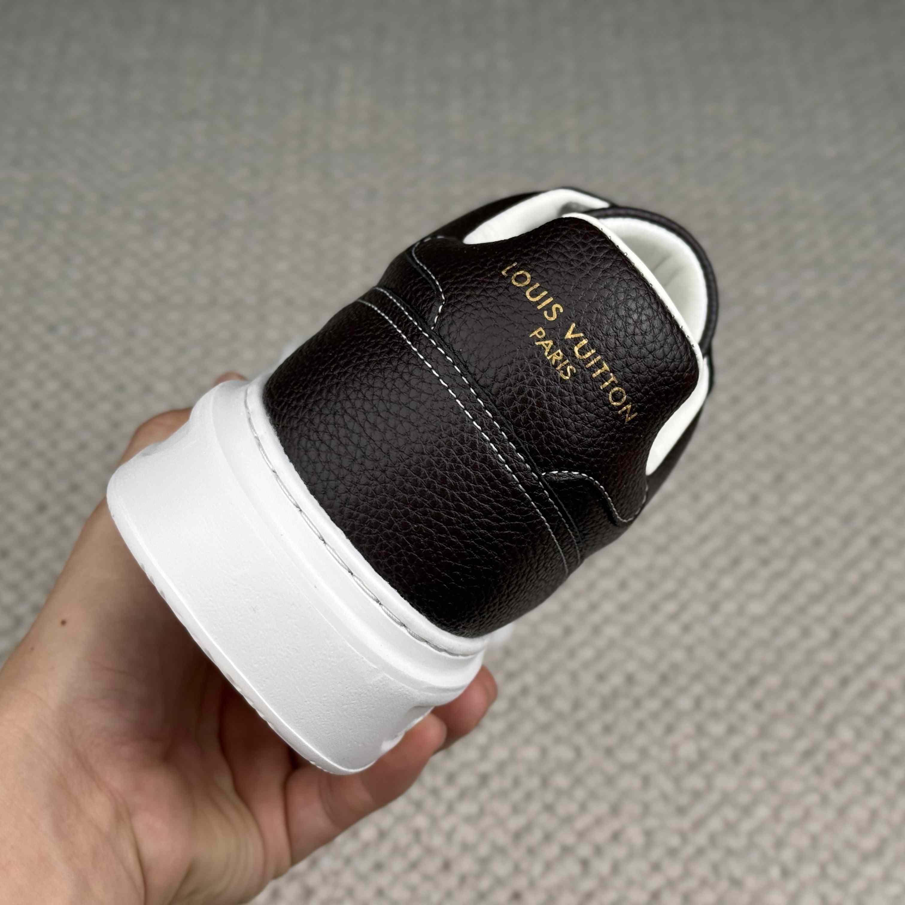 Louis Vuitton Beverly Hills Sneaker 1AJ870 - FashionPlug