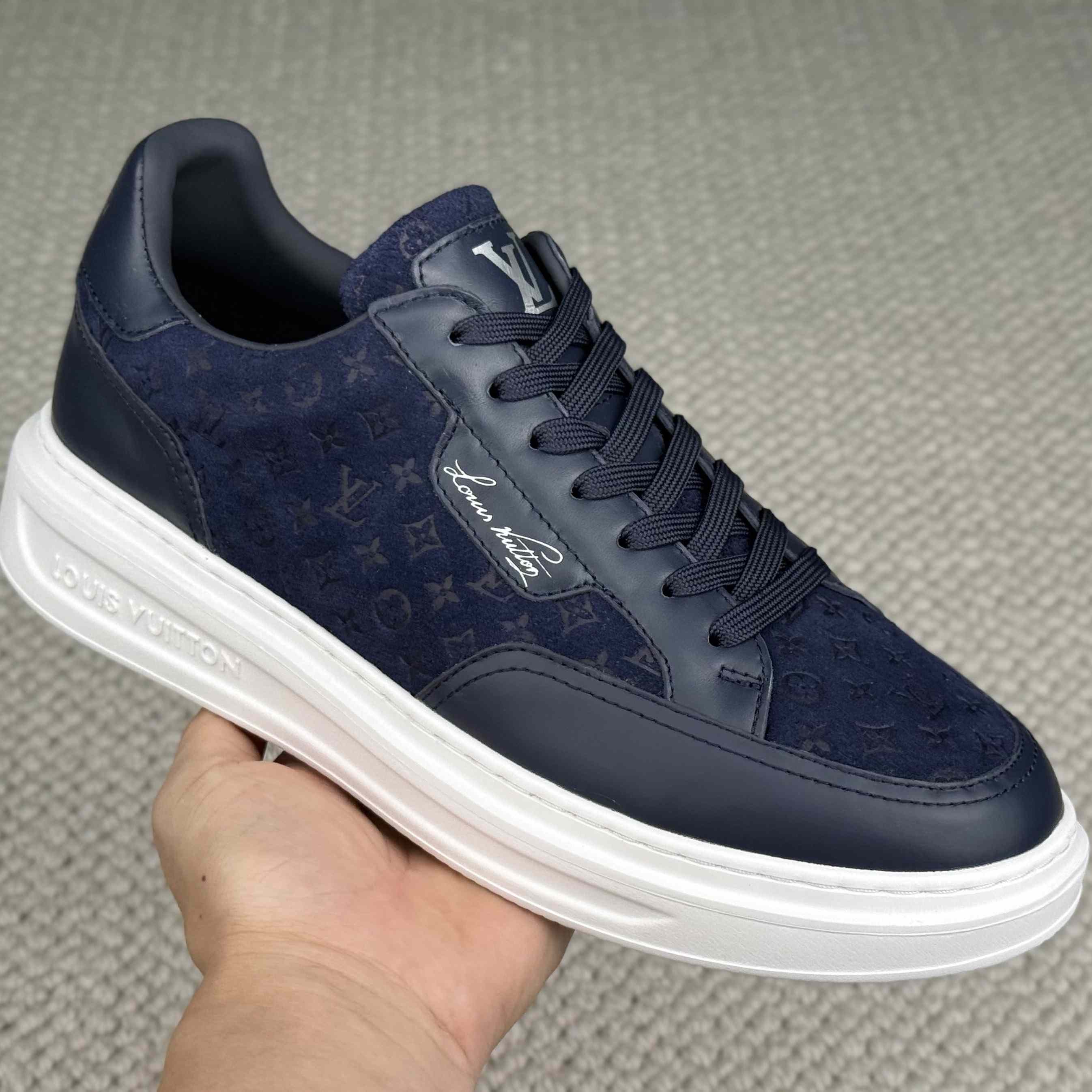 Louis Vuitton Beverly Hills Sneaker 1AKBR9 - FashionPlug