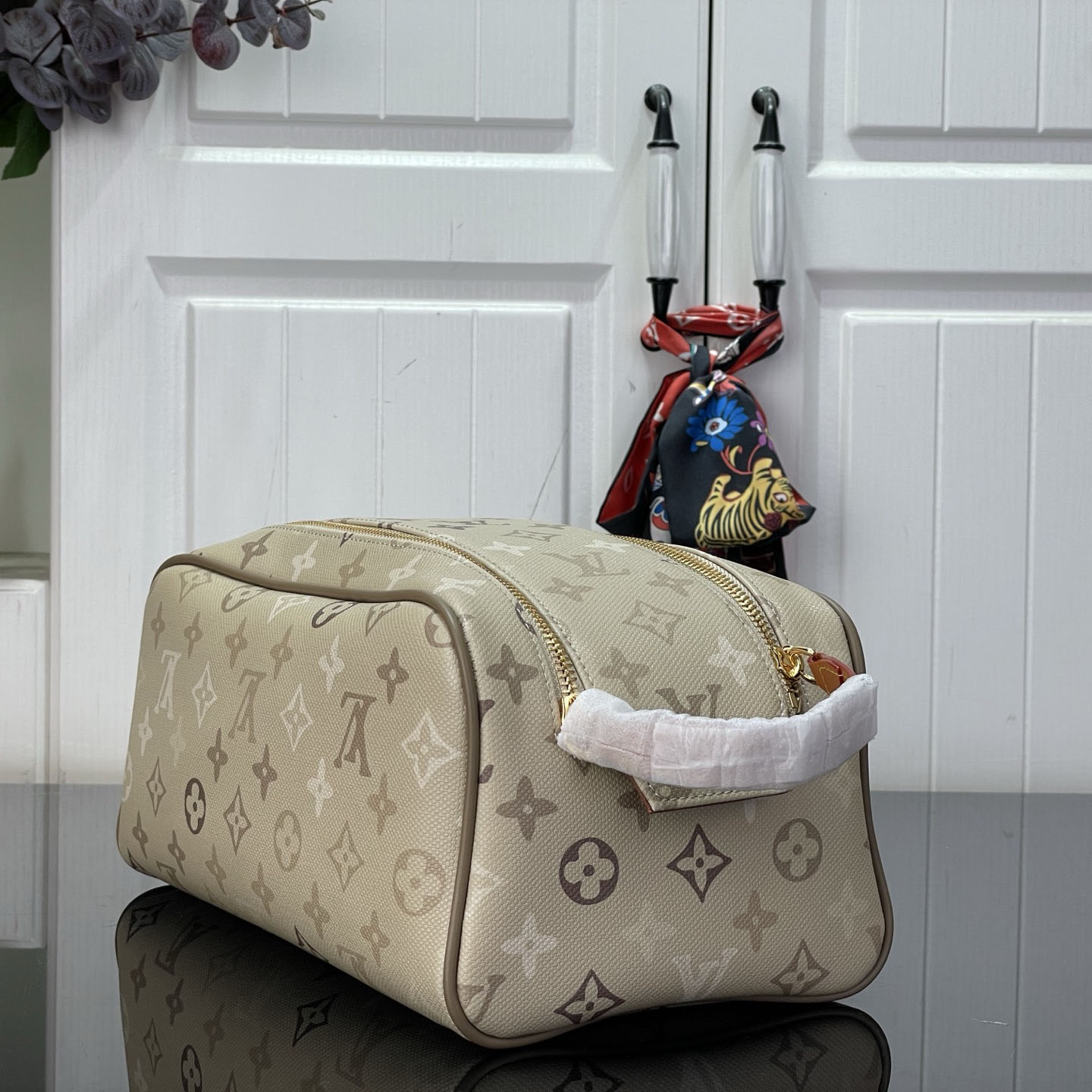 Louis Vuitton Dopp Kit  M29161 - FashionPlug
