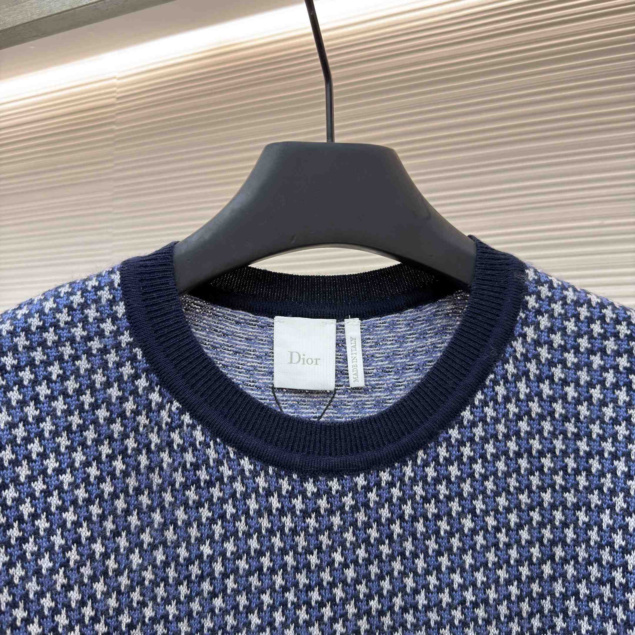  Dior Short-Sleeved Sweater - FashionPlug