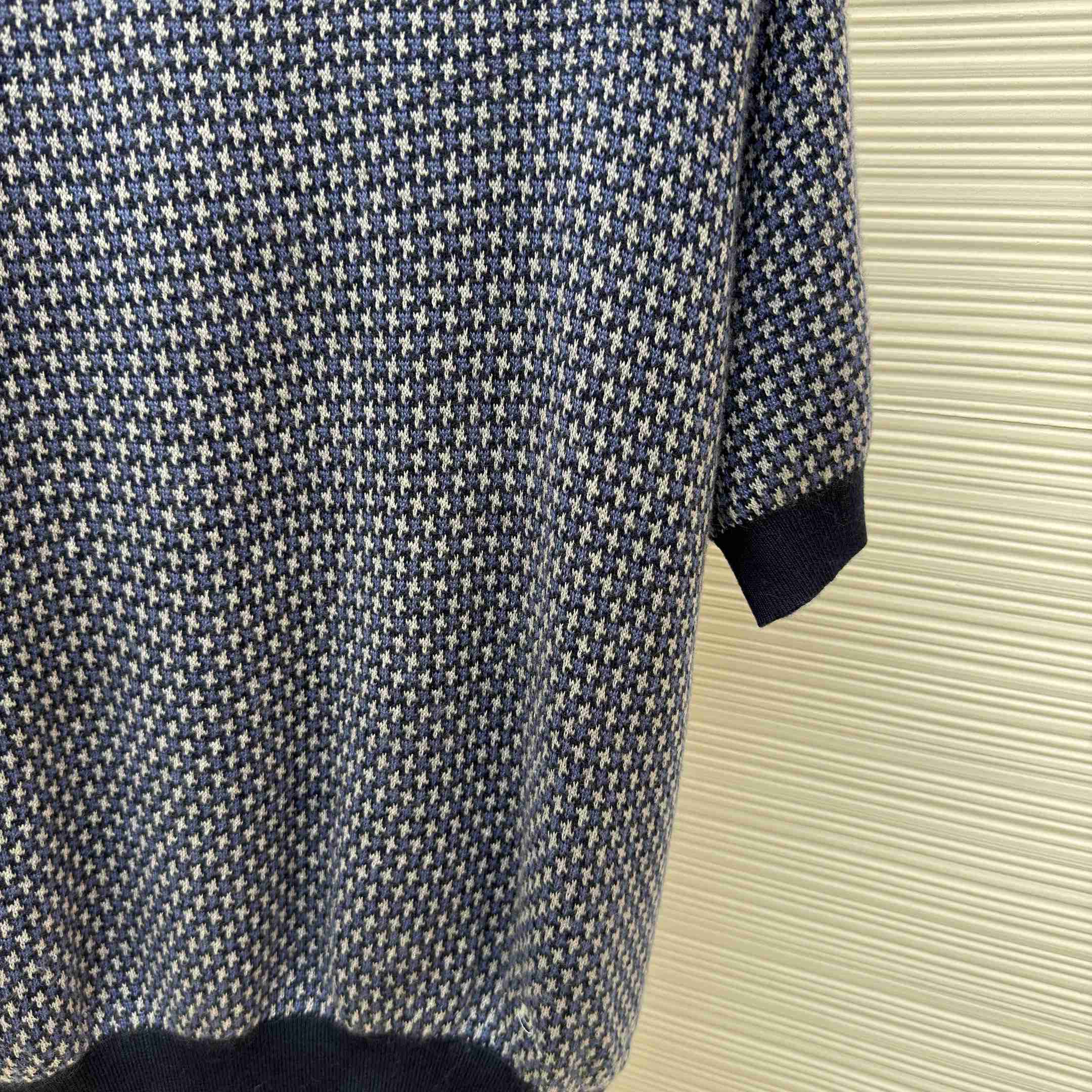  Dior Short-Sleeved Sweater - FashionPlug
