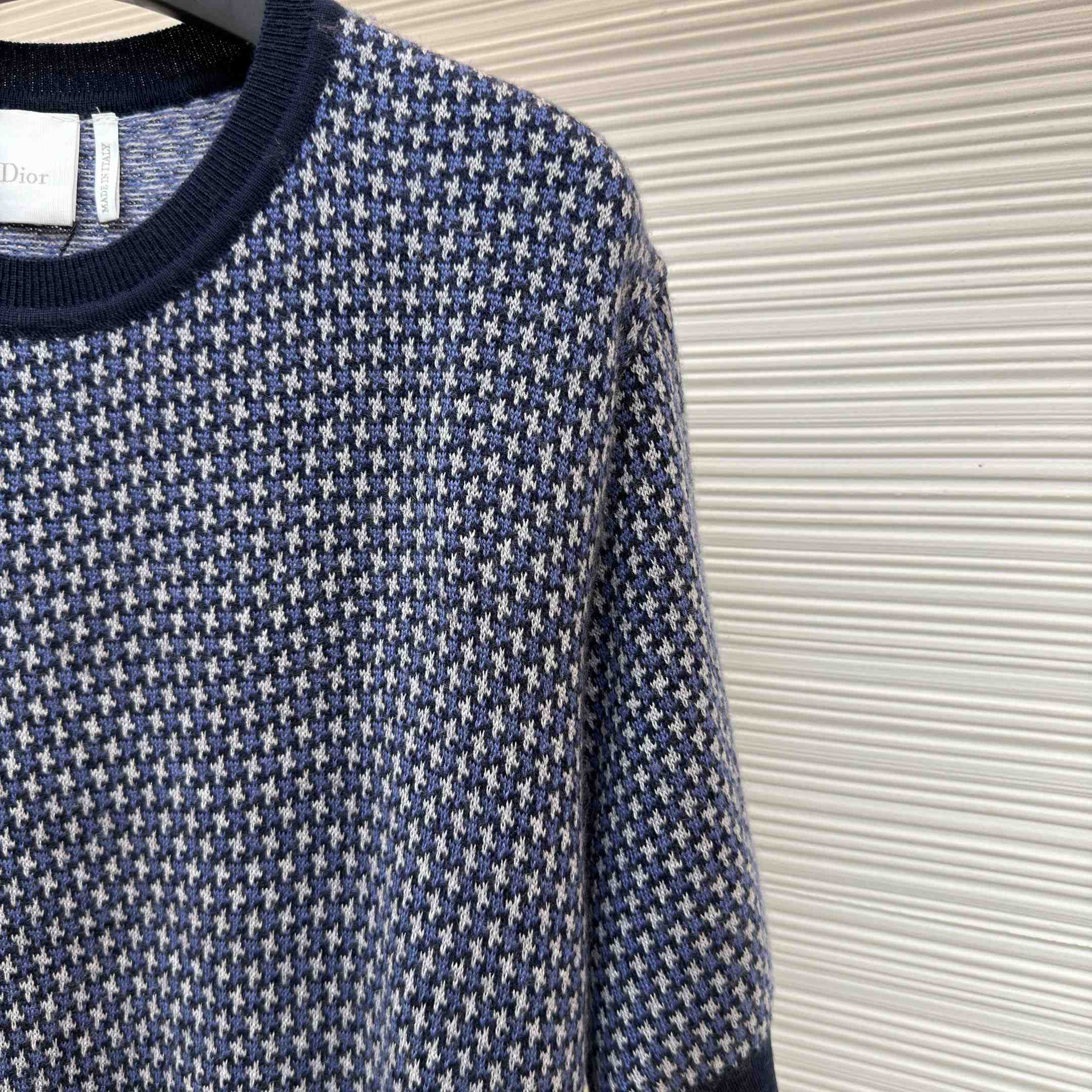  Dior Short-Sleeved Sweater - FashionPlug