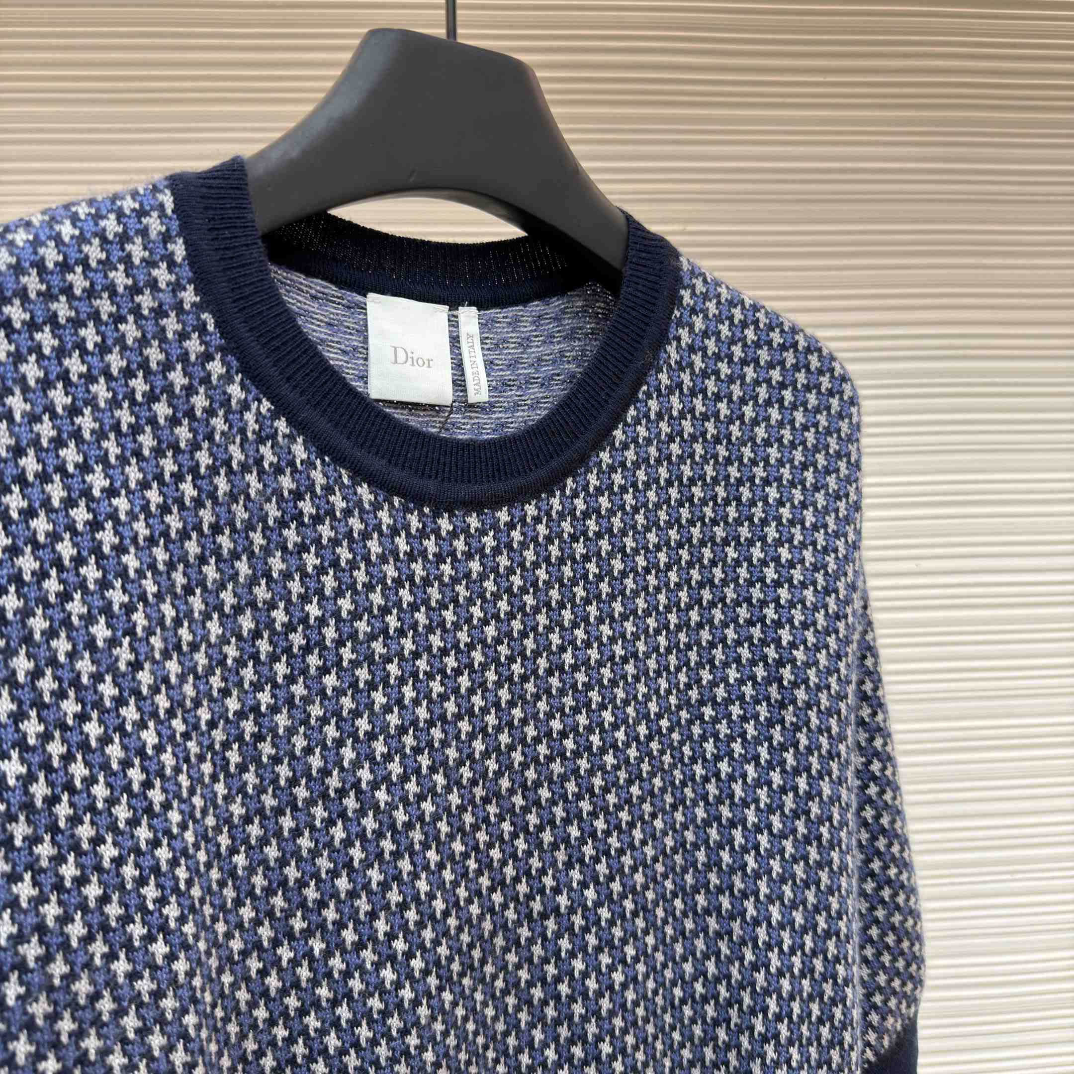  Dior Short-Sleeved Sweater - FashionPlug