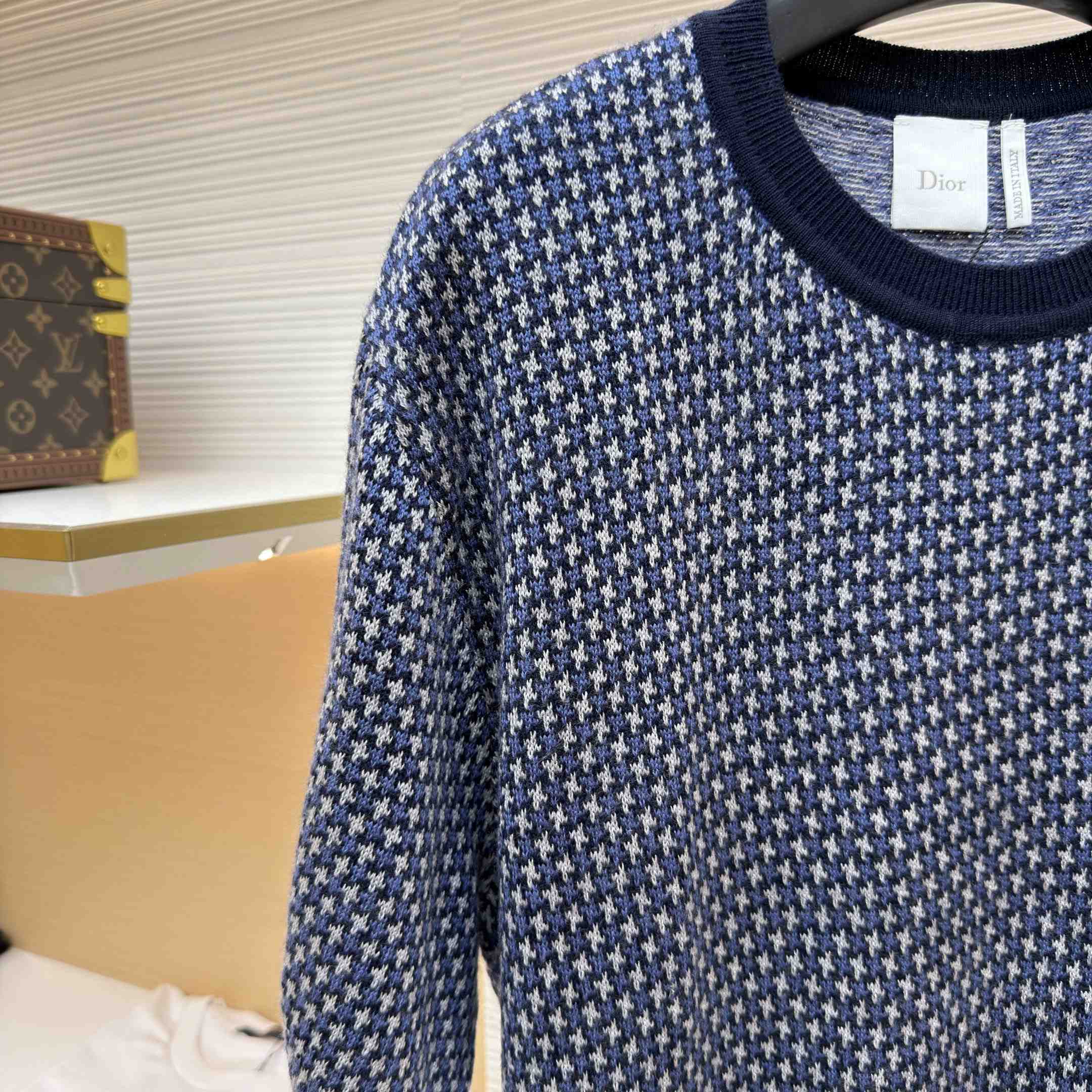  Dior Short-Sleeved Sweater - FashionPlug