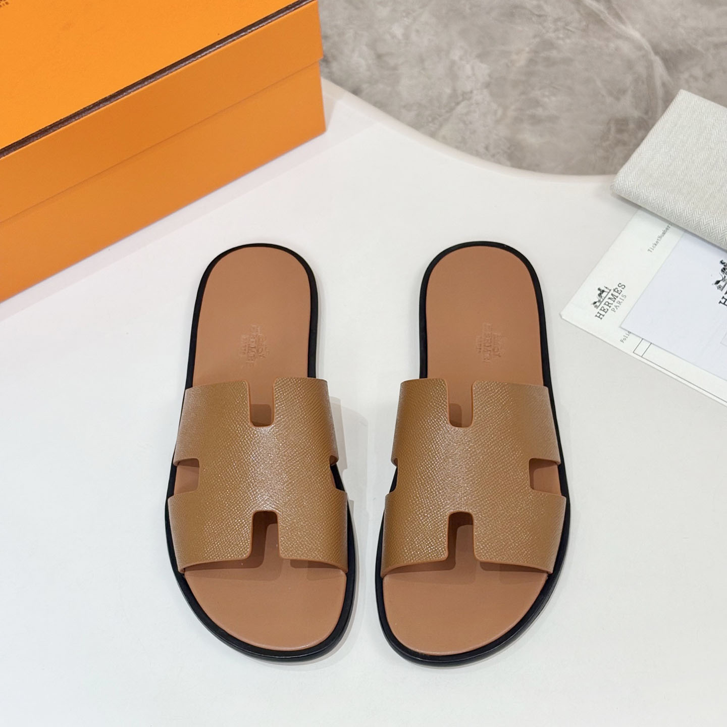 Hermes Izmir Sandal - FashionPlug